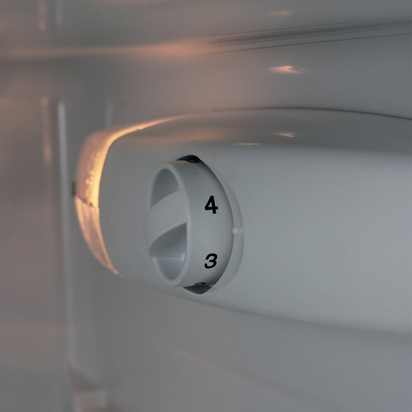 Встраиваемый холодильник однодверный Electrolux ERN1300AOW — фото 4