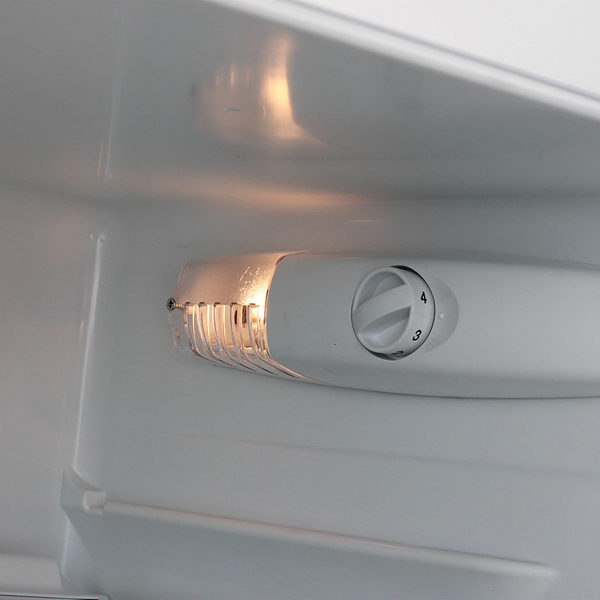 Встраиваемый холодильник однодверный Electrolux ERN1300AOW — фото 5
