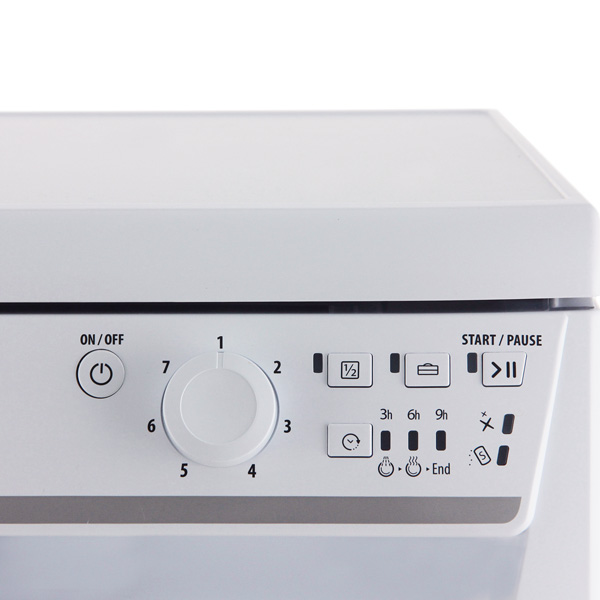 Посудомоечная машина (45 см) Hotpoint-Ariston ADLK 70