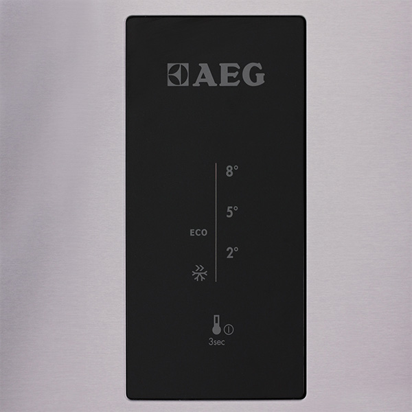 Холодильник с нижней морозильной камерой AEG S95362CTX2 — фото 3