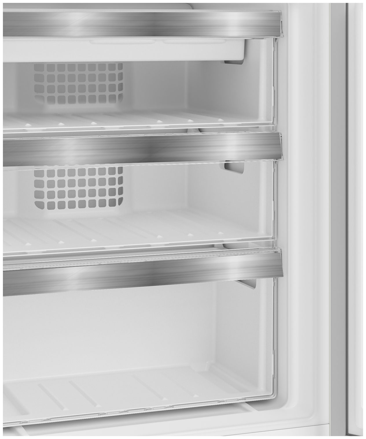 Встраиваемый двухкамерный холодильник Hotpoint HBH 18