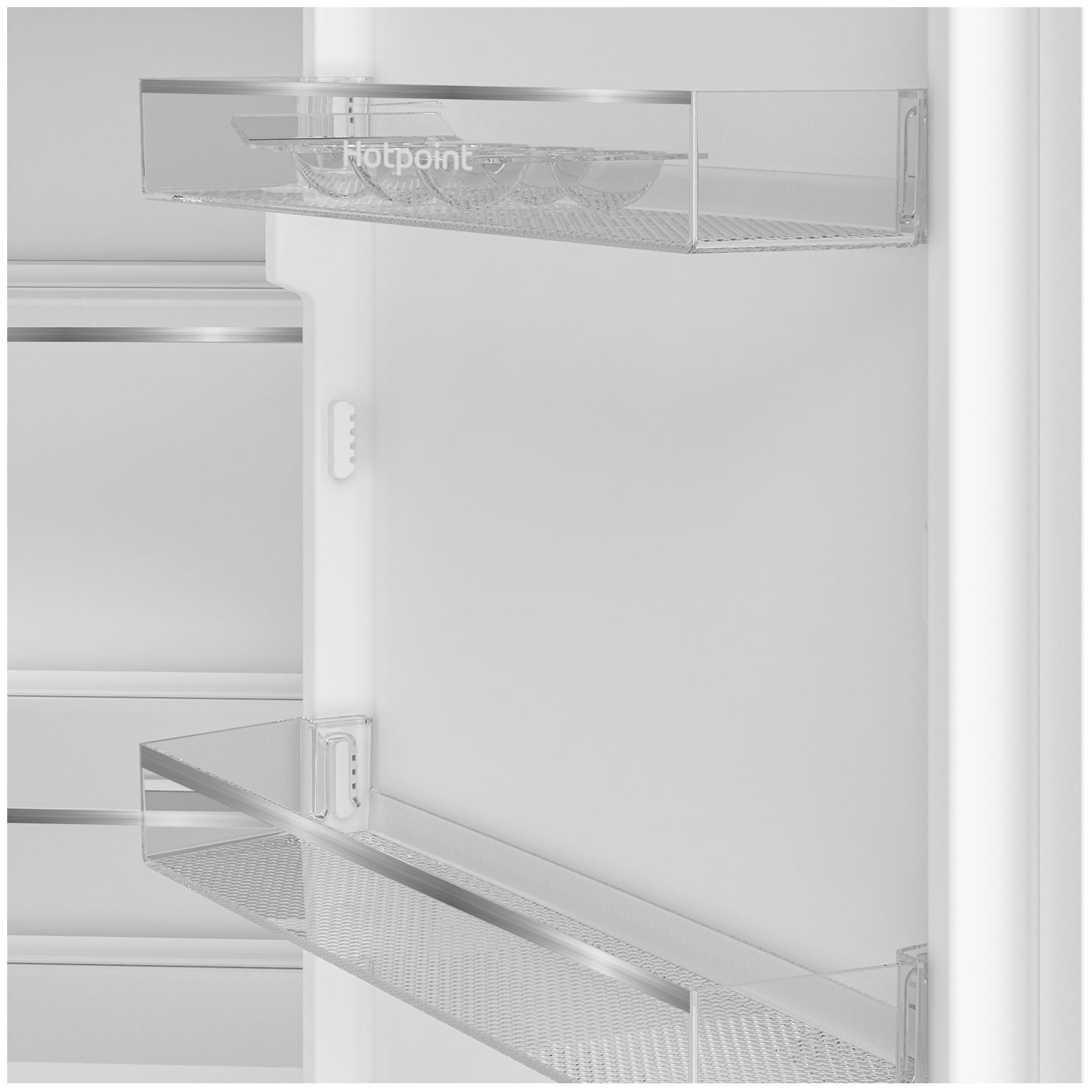 Встраиваемый двухкамерный холодильник Hotpoint HBH 18
