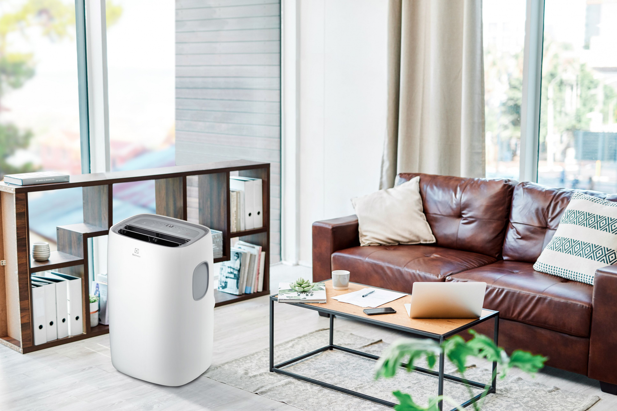 Кондиционер мобильный Electrolux Loft EACM-13 CL/N3 — фото 6