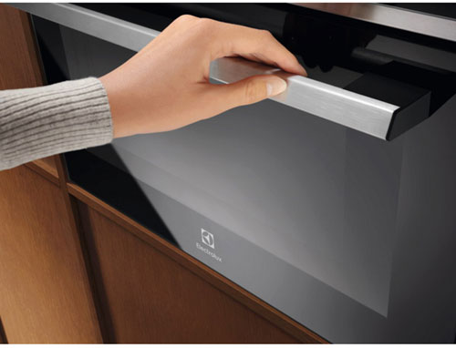 Встраиваемая микроволная печь Electrolux EVM8E09X
