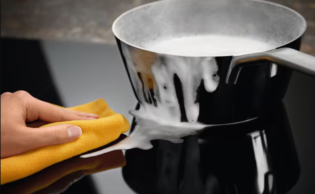 Индукционная варочная поверхность Electrolux EIS77453 — фото 4
