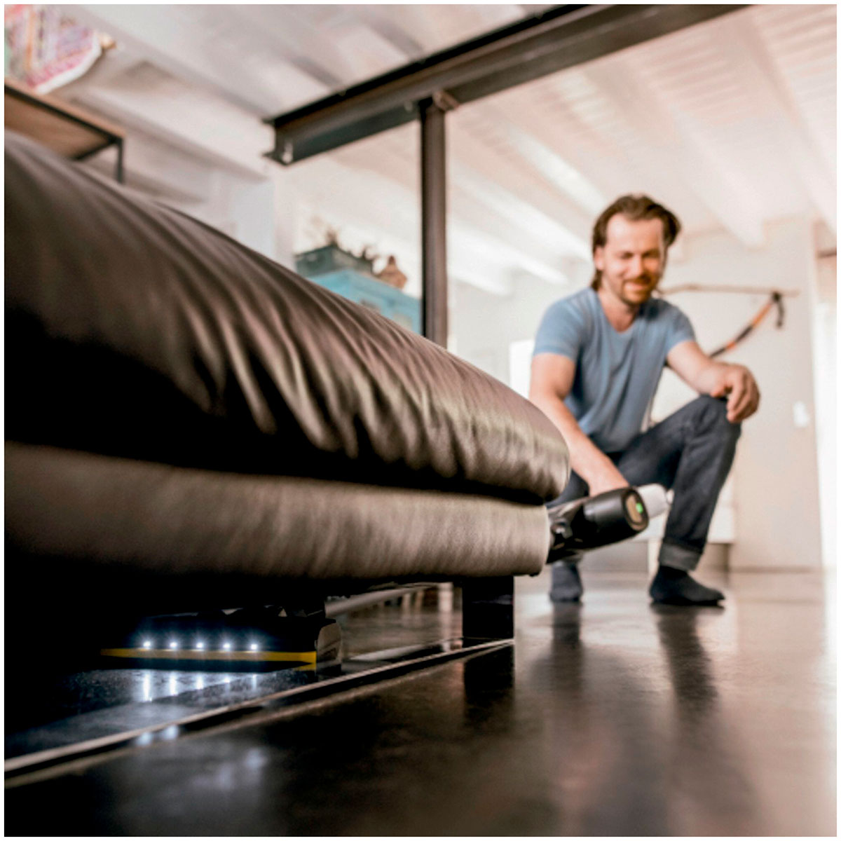 Пылесос вертикальный Karcher VC 6 Cordless ourFamily Duo — фото 2