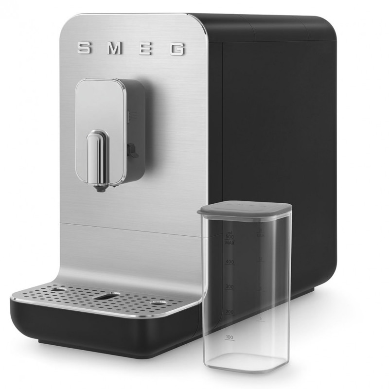 Автоматическая кофемашина Smeg BCC13BLMEU — фото 3