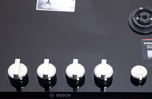 Газовая варочная панель Bosch PRP6A6N70R — фото 9