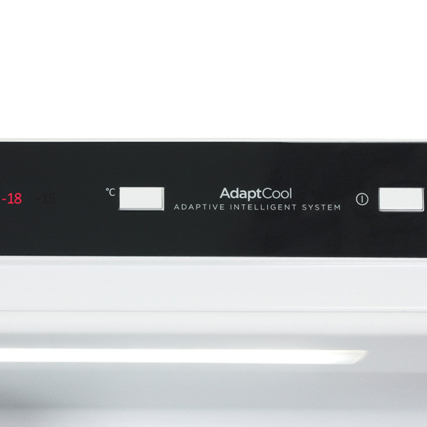 Холодильник с нижней морозильной камерой Gorenje ORA ITO NRKORA62W — фото 3