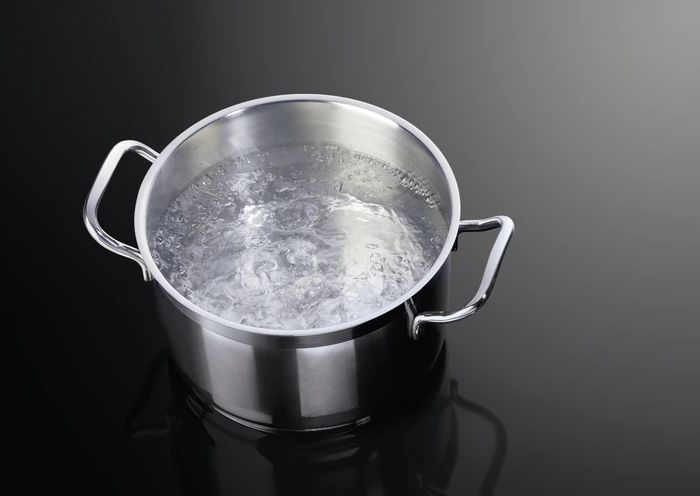 Индукционная варочная поверхность Zanussi IPZ6443KC черный — фото 2