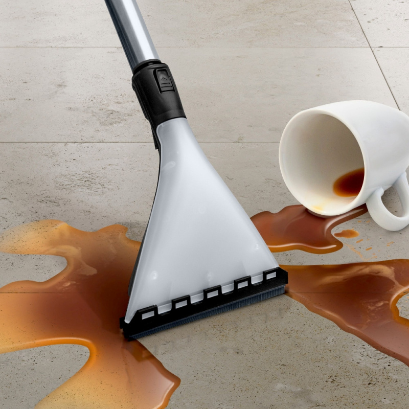 Пылесос Bosch BWD421PET 2100Вт красный