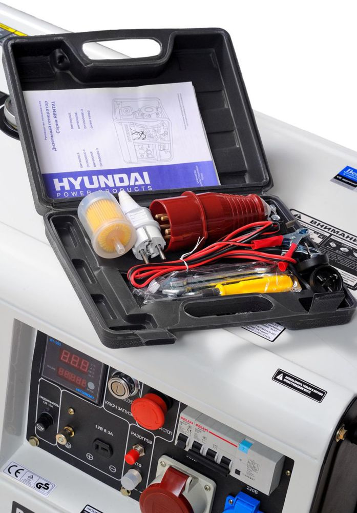 Генератор Hyundai DHY 8000SE-3 6.5кВт — фото 4