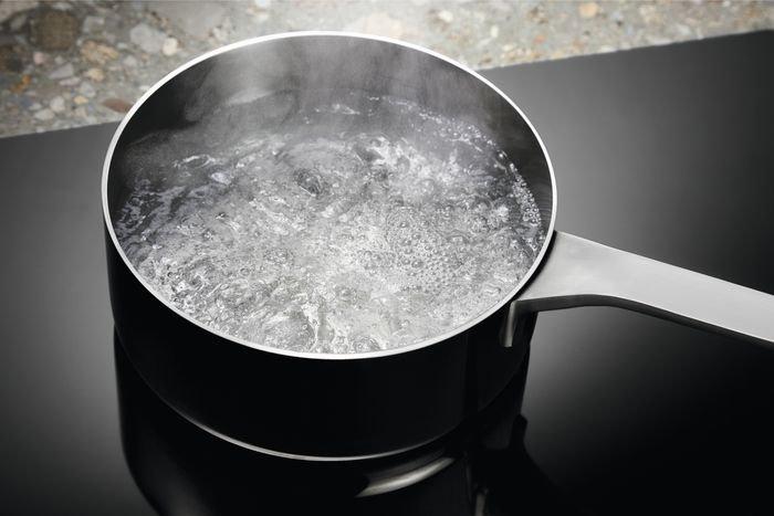 Индукционная варочная поверхность Electrolux EIV9467 черный — фото 2
