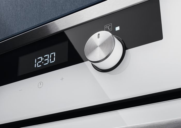 Духовой шкаф Электрический Electrolux OKC5H50W белый — фото 5