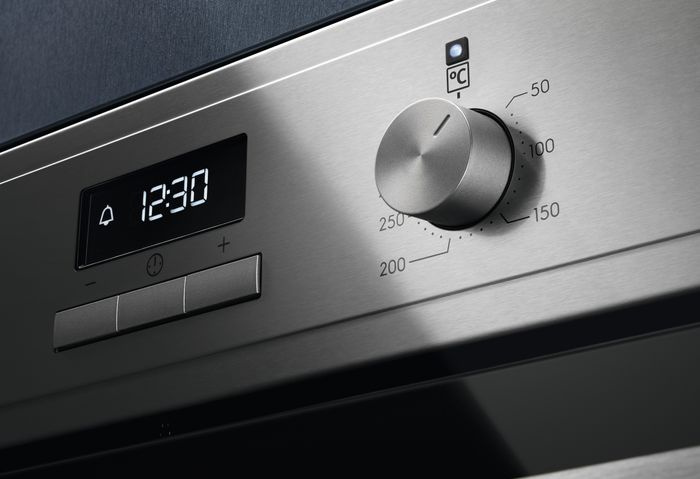 Духовой шкаф Электрический Electrolux OED3H50X нержавеющая сталь/черный — фото 2