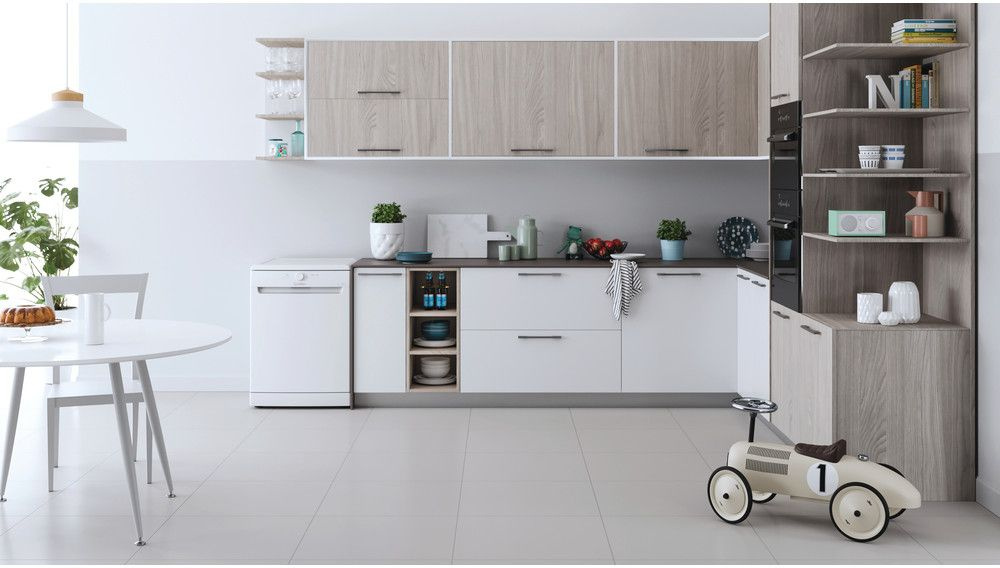 Посудомоечная машина Indesit DFE 1B19 13 белый (полноразмерная) — фото 6