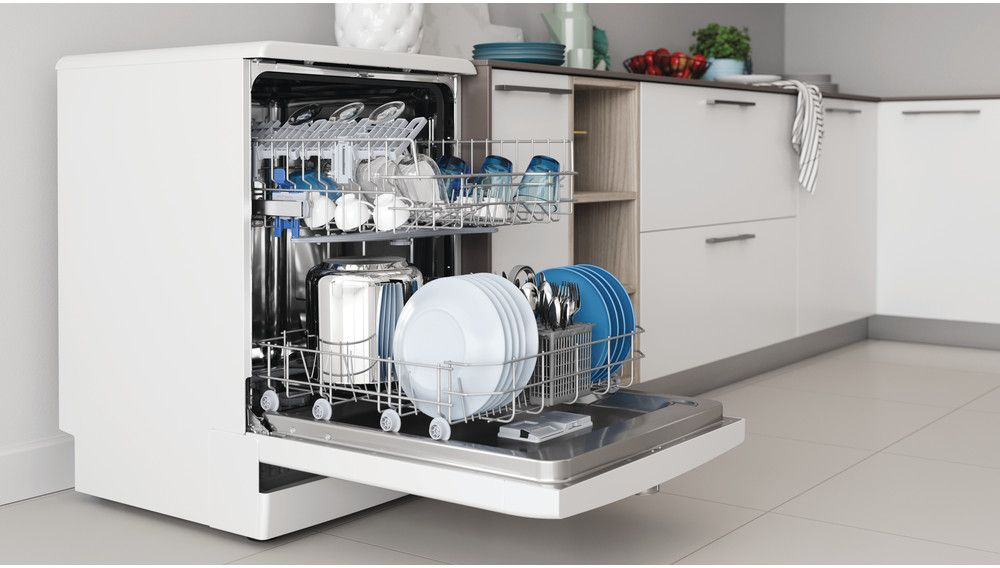 Посудомоечная машина Indesit DFE 1B19 13 белый (полноразмерная) — фото 7