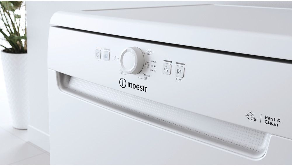 Посудомоечная машина Indesit DFE 1B19 13 белый (полноразмерная) — фото 9