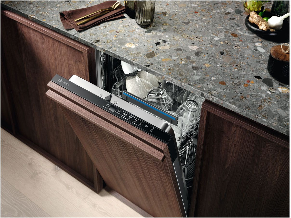 Посудомоечная машина Electrolux EKA12111L 1950Вт узкая