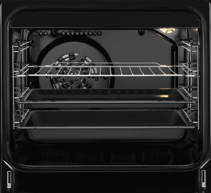 Плита Электрическая Electrolux RKR560200W белый/черный стеклокерамика (без крышки)