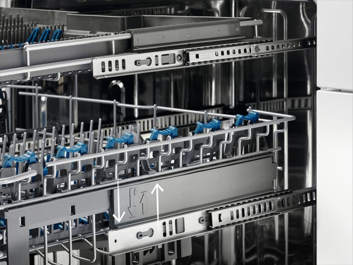 Посудомоечная машина Electrolux SMM43201SX нержавеющая сталь (узкая) — фото 3