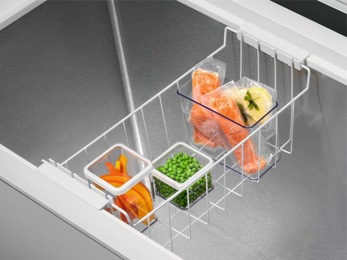 Морозильный ларь Electrolux LCB1AF14W0 белый 75Вт