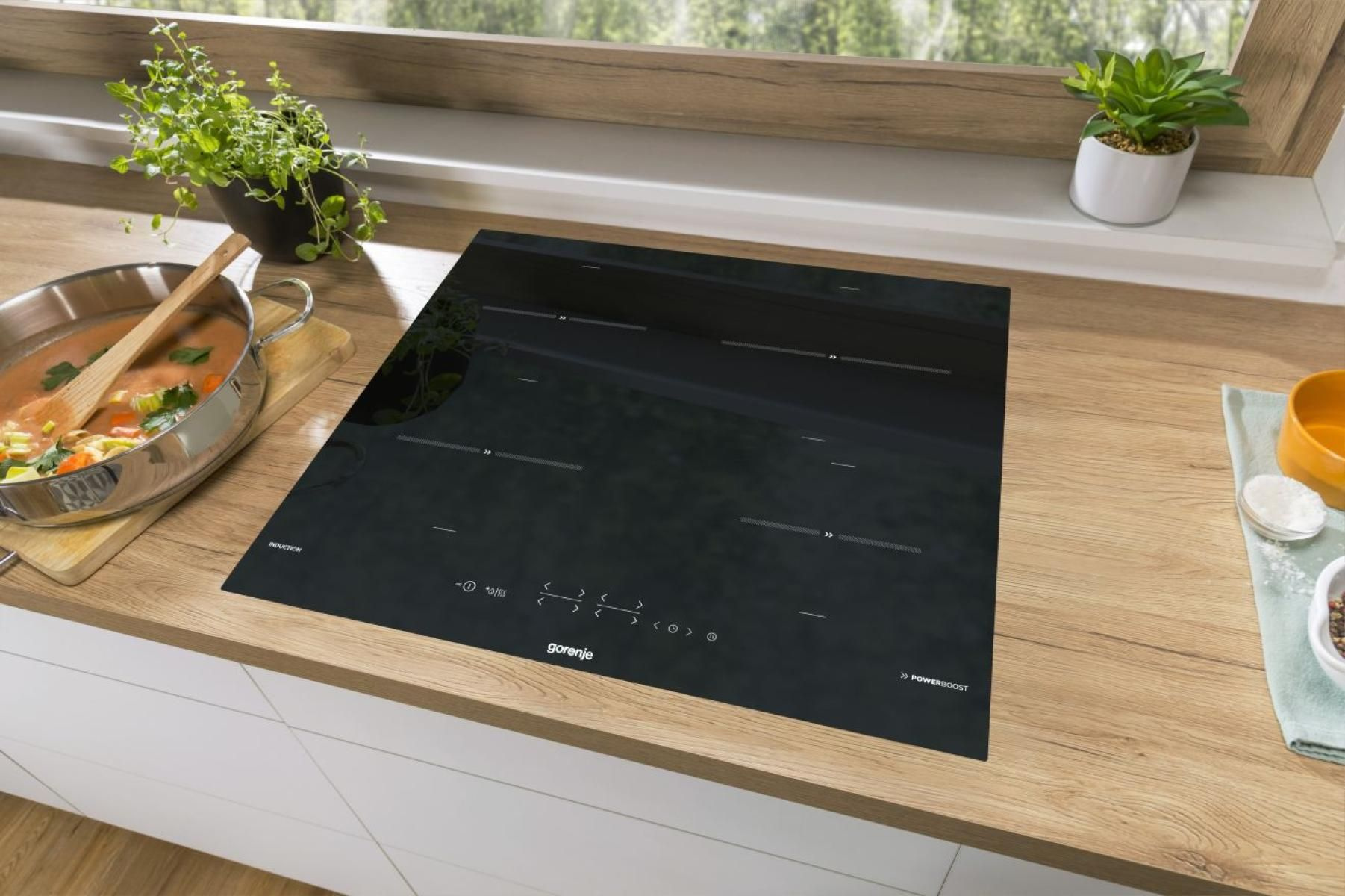Индукционная варочная поверхность Gorenje IT641BCSC7 черный — фото 5