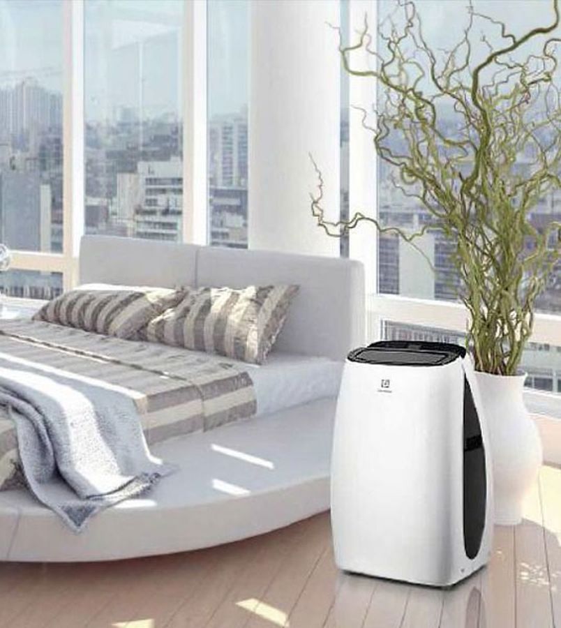 Кондиционер мобильный Electrolux EACM-13 HR/N3 — фото 3