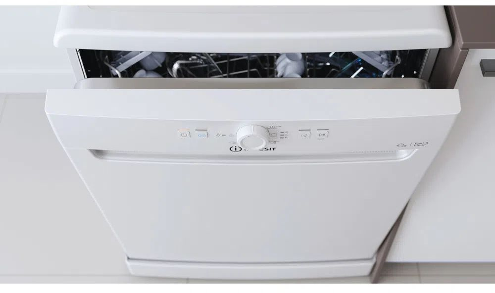 Посудомоечная машина Indesit DFE 1B19 14 белый (полноразмерная) — фото 10