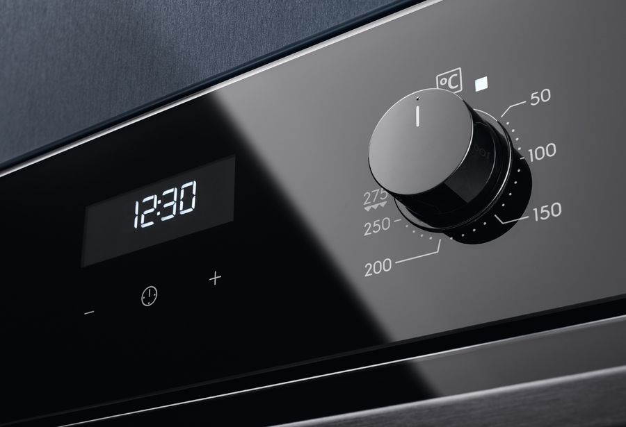 Встраиваемый духовой электрический шкаф ElectroluxElectrolux EOF5C50BZ — фото 2