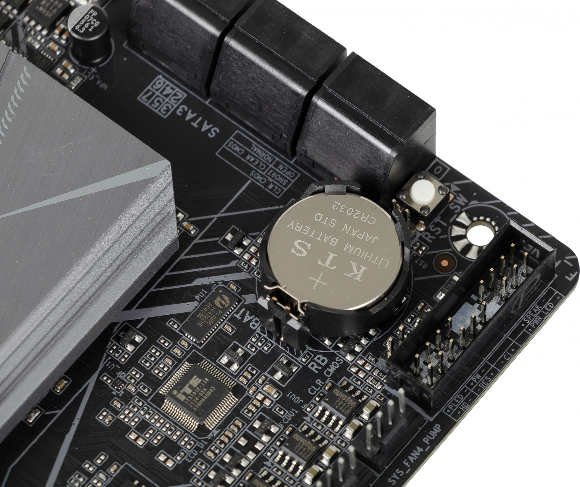 Материнская плата Gigabyte Z690 GAMING X DDR4 Soc-1700 Intel Z690 4xDDR4 ATX AC`97 8ch(7.1) 2.5Gg RAID+HDMI+DP — фото 11