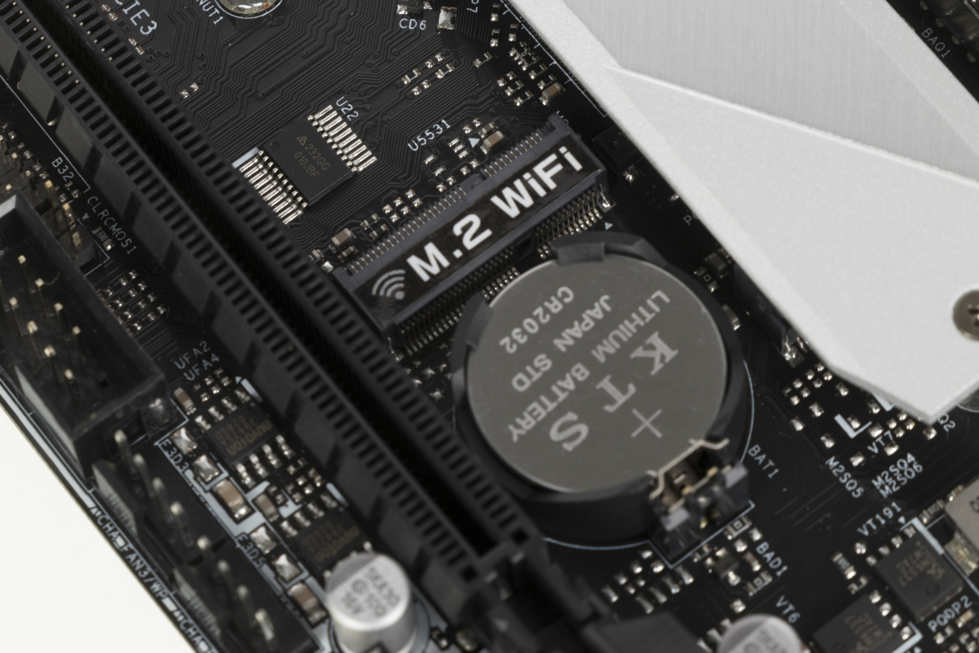 Материнская плата Asrock B550M PRO4 Soc-AM4 AMD B550 4xDDR4 mATX AC`97 8ch(7.1) GbLAN RAID+VGA+HDMI+DP — фото 3