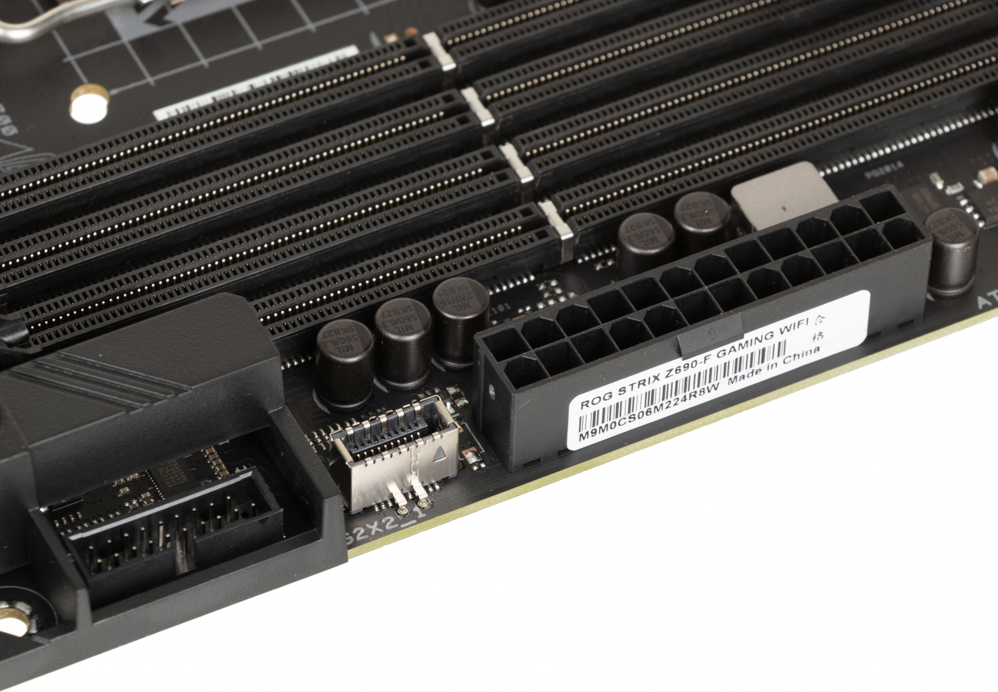 Материнская плата Asus ROG STRIX Z690-F GAMING WIFI Soc-1700 Intel Z690 4xDDR5 ATX AC`97 8ch(7.1) 2.5Gg RAID+HDMI+DP — фото 6