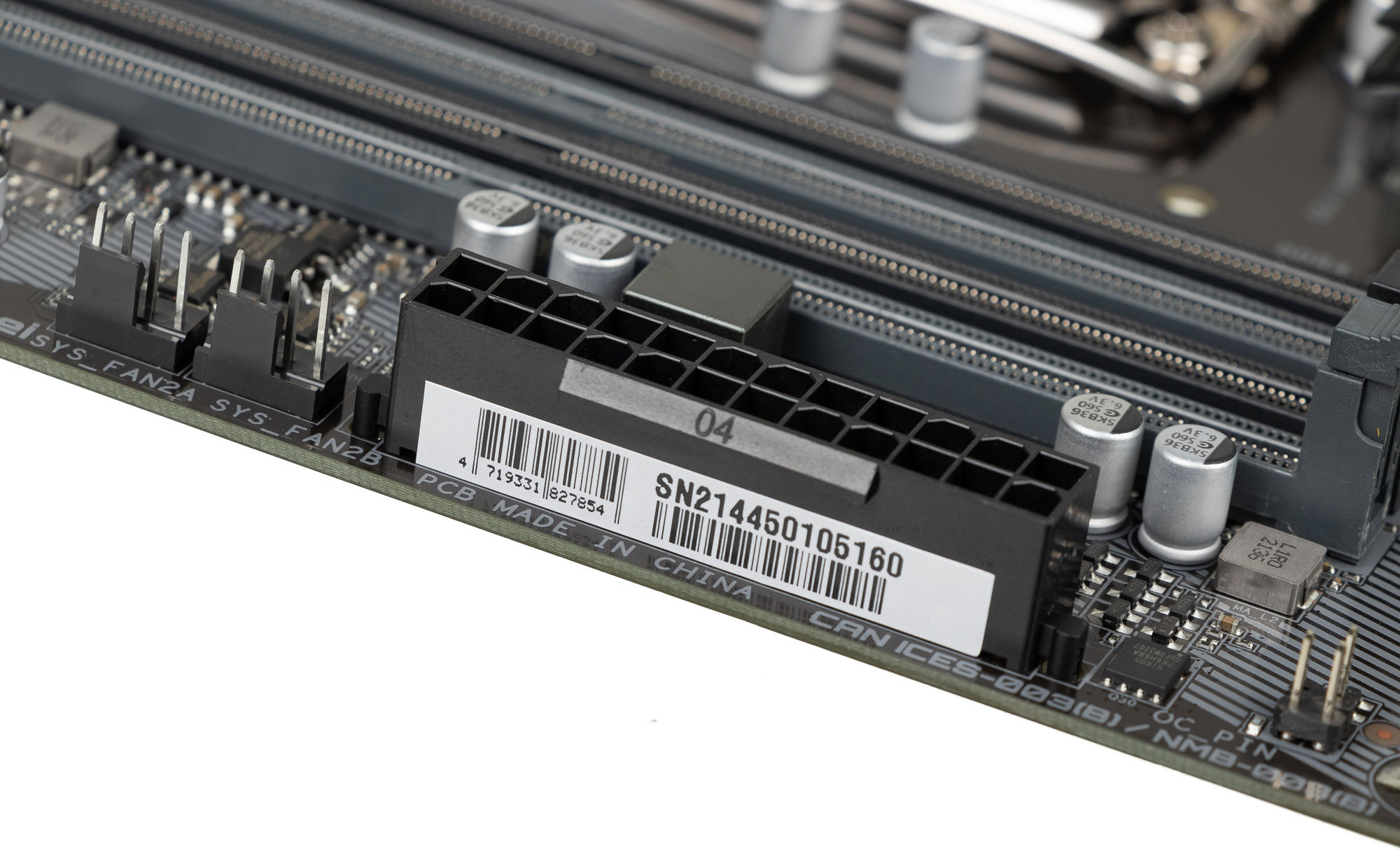 Материнская плата Gigabyte Z690 UD DDR4 Soc-1700 Intel Z690 4xDDR4 ATX AC`97 8ch(7.1) 2.5Gg RAID+HDMI+DP — фото 17
