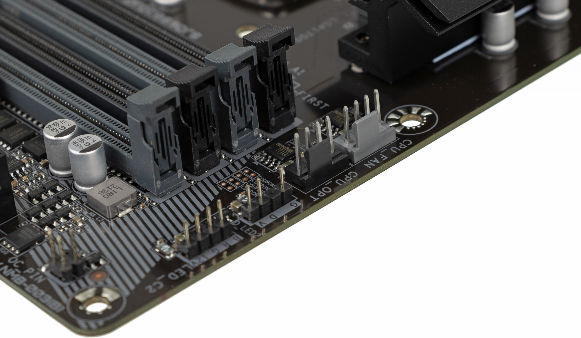 Материнская плата Gigabyte Z690 UD DDR4 Soc-1700 Intel Z690 4xDDR4 ATX AC`97 8ch(7.1) 2.5Gg RAID+HDMI+DP — фото 19