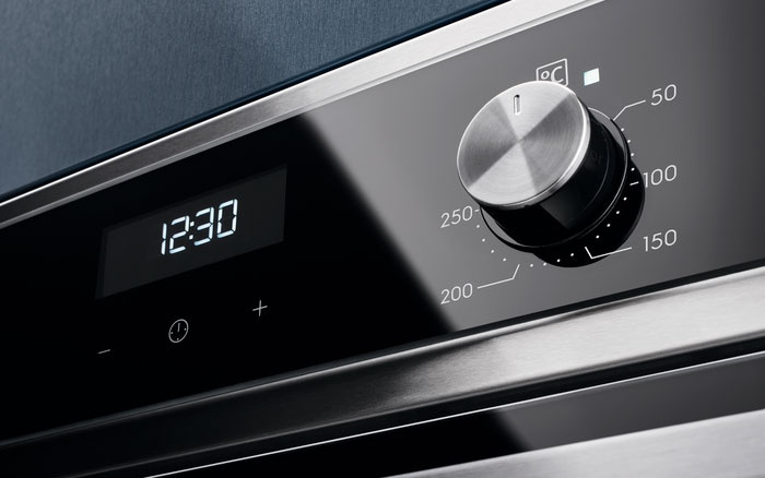 Духовой шкаф электрический Electrolux EOF5H40BX — фото 3
