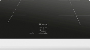 Индукционная варочная поверхность Bosch Serie 2 PUG61KAA5E — фото 2