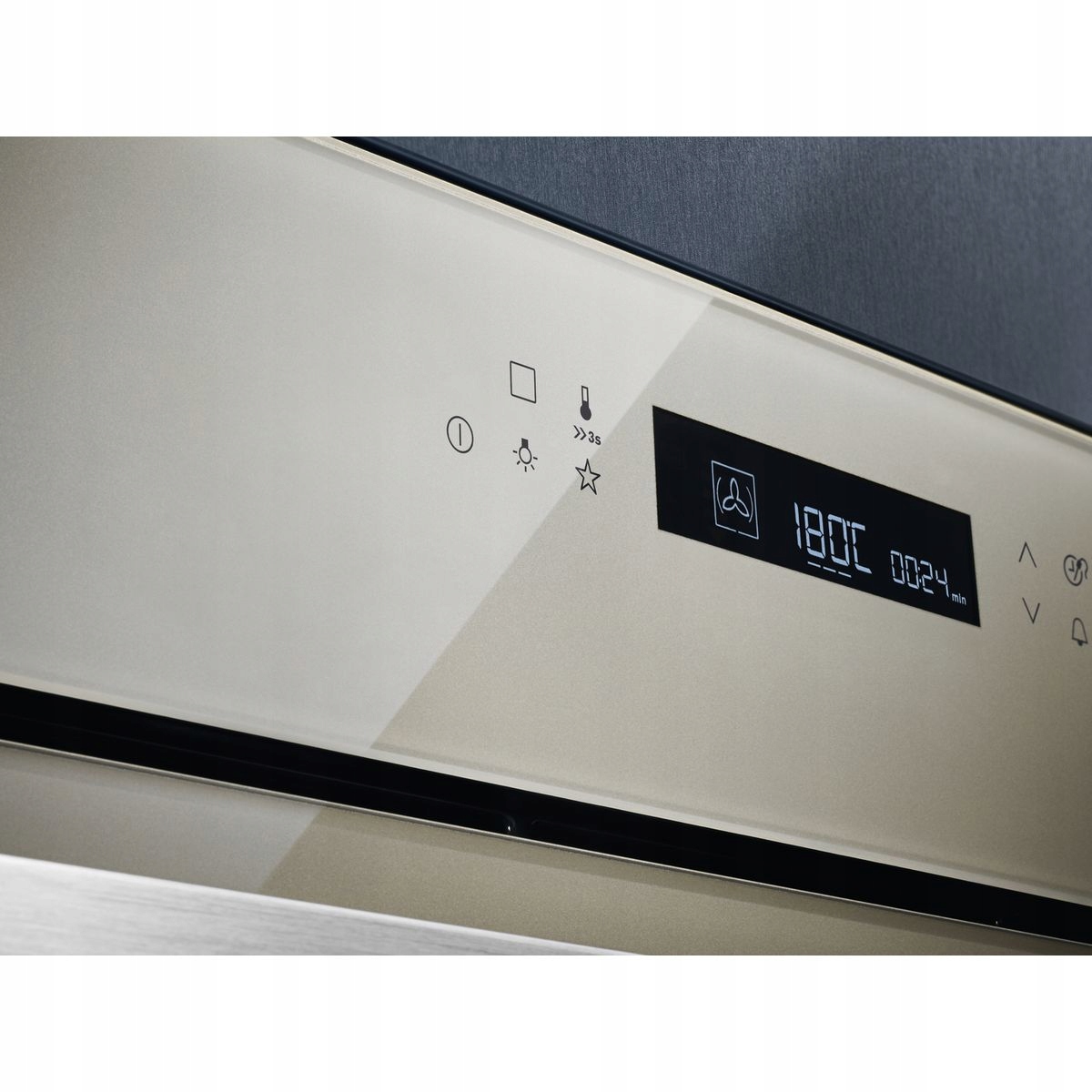Встраиваемый духовой шкаф Electrolux LOE7C31S — фото 2