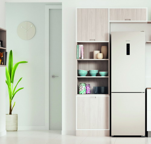 Холодильник Indesit ITR 5180 E — фото 8