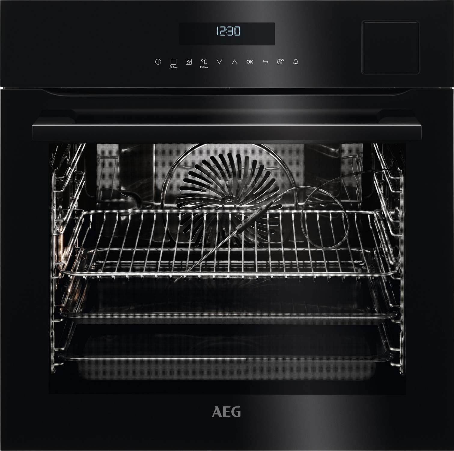 Встраиваемая электрическая духовка AEG BSE792320B