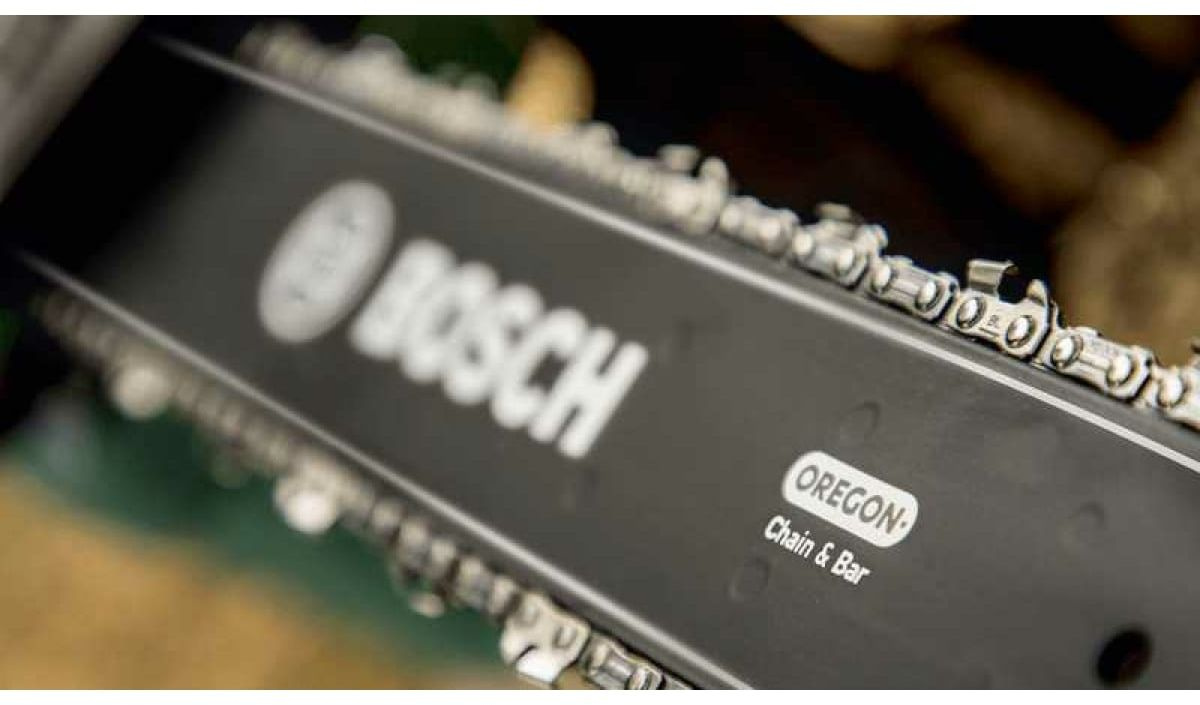 Электрическая цепная пила Bosch UniversalChain 40 1800Вт дл.шины:16" (40cm) (06008B8402) — фото 7