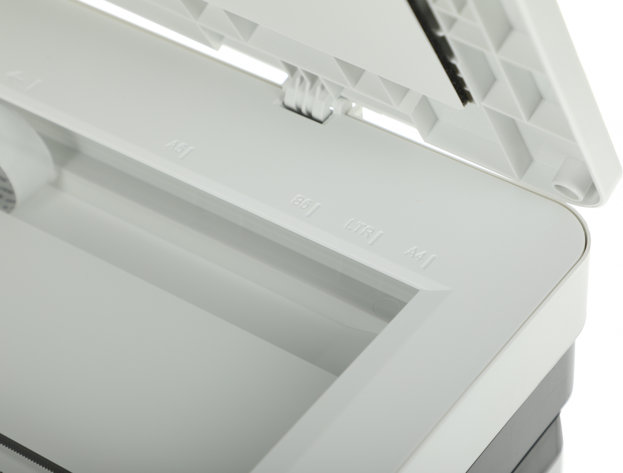 МФУ лазерный Pantum CM1100ADW A4 Net WiFi белый — фото 16