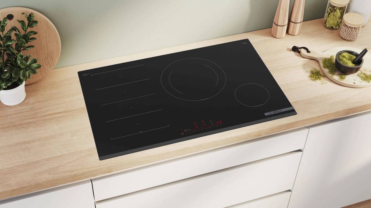 Индукционная варочная поверхность Bosch PXE831HC1E — фото 3